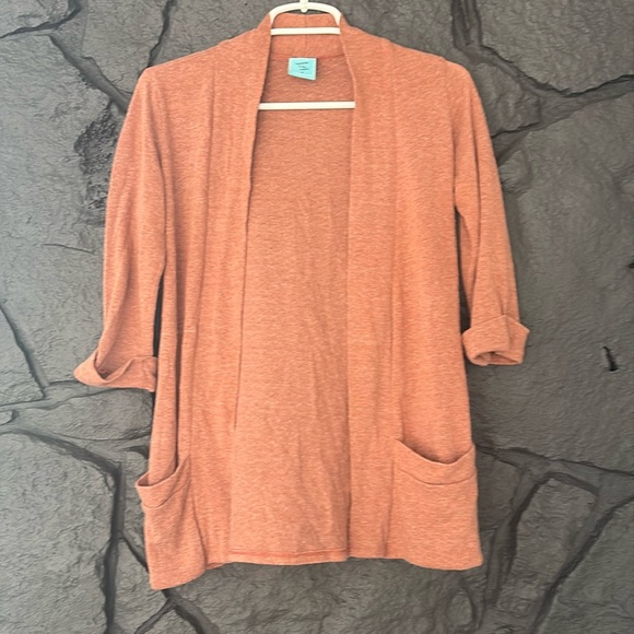 happening in the present Tops - 3/4 Sleeve Cardigan Size Small